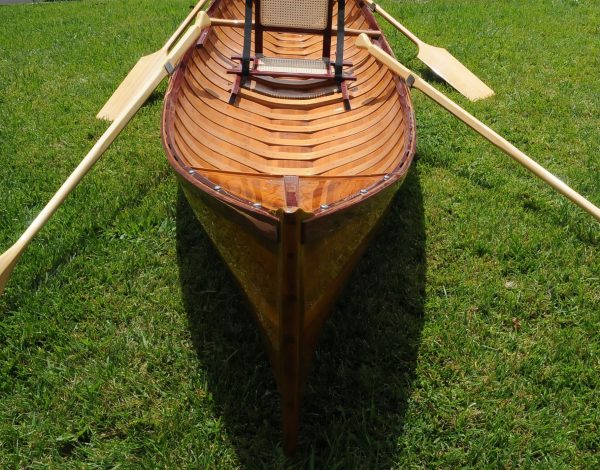 Traditional canoe with ribs 16 feet - OMH (K084)