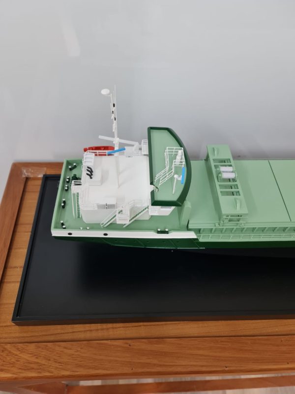 Saffier Model Cargo Ship - PSM0040