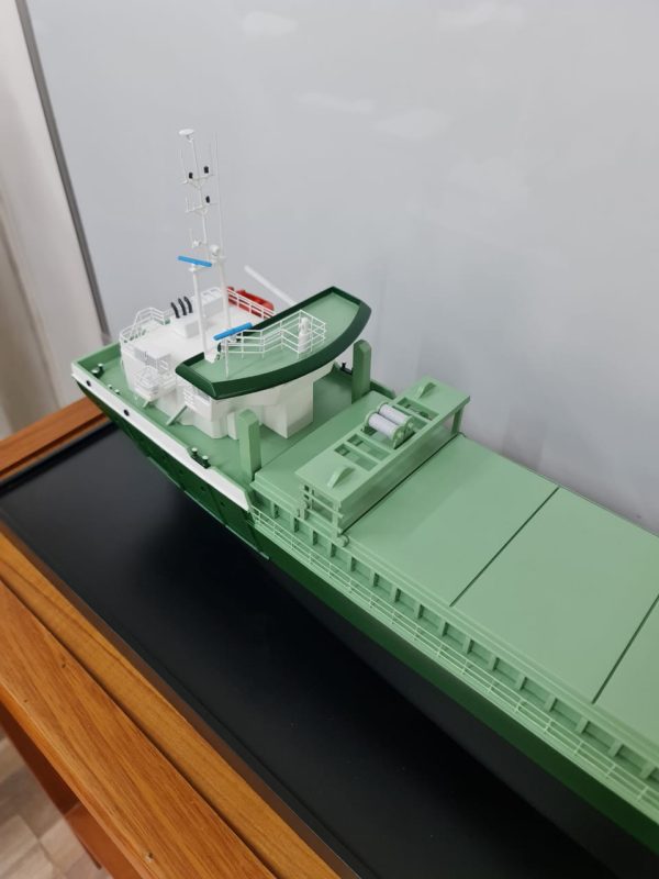 Saffier Model Cargo Ship - PSM0040