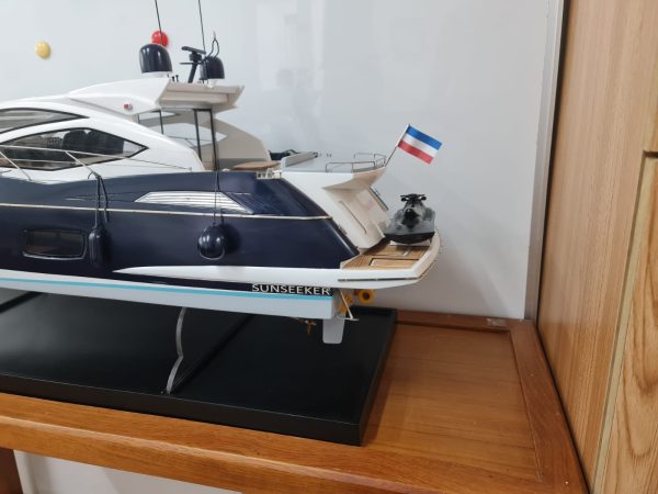 Sunseeker Predator 64 Model Yacht - PSM0037