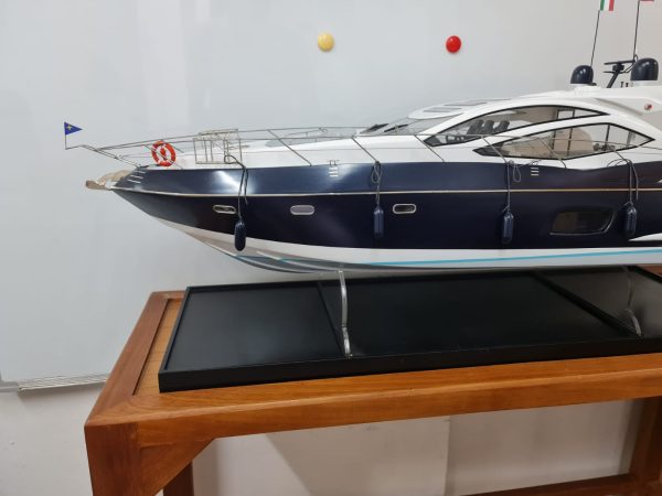 Sunseeker Predator 64 Model Yacht - PSM0037