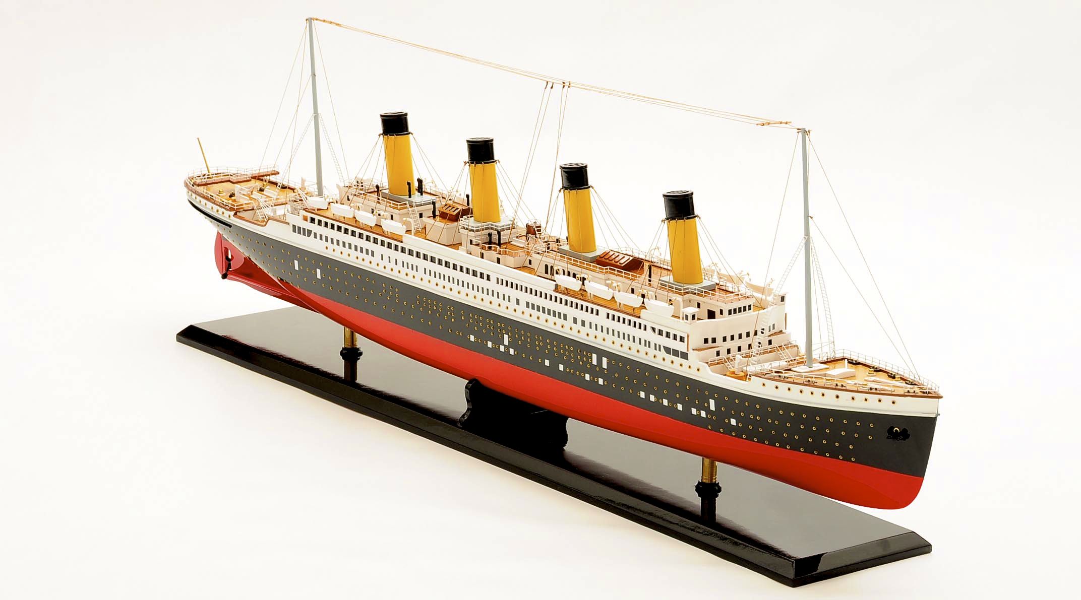 Titanic Ship Model (Superior Range) - PSM