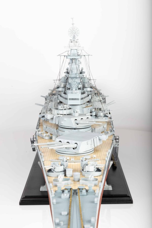 USS Missouri BB-63 Model Ship - Occre (16002)