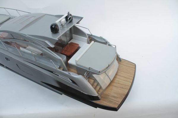 SUNSEEKER PREADTOR 64 Model Ship - GN (CM0083P-90) OTW