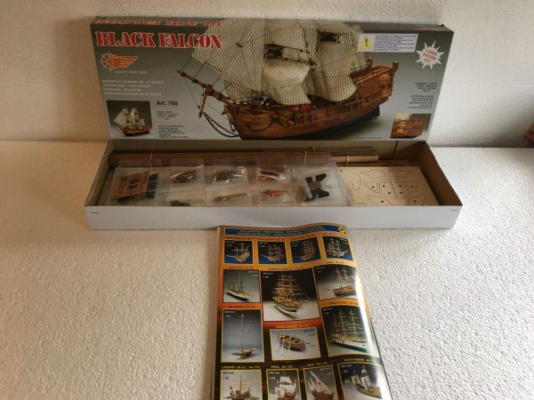 Black Falcon - Mantua Ship Model Kits (768)