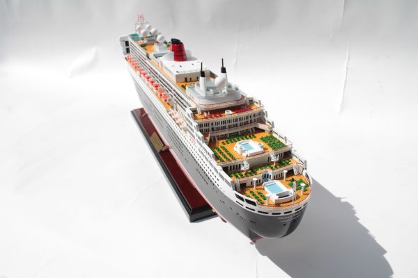 Queen Mary 2 Special Edition – GN OTW