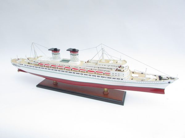 SS Michelangelo Model Boat – GN