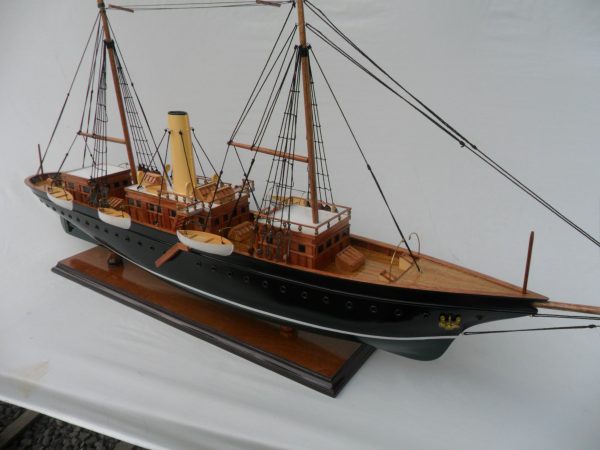 Corsair II Wooden Model Ship – GN